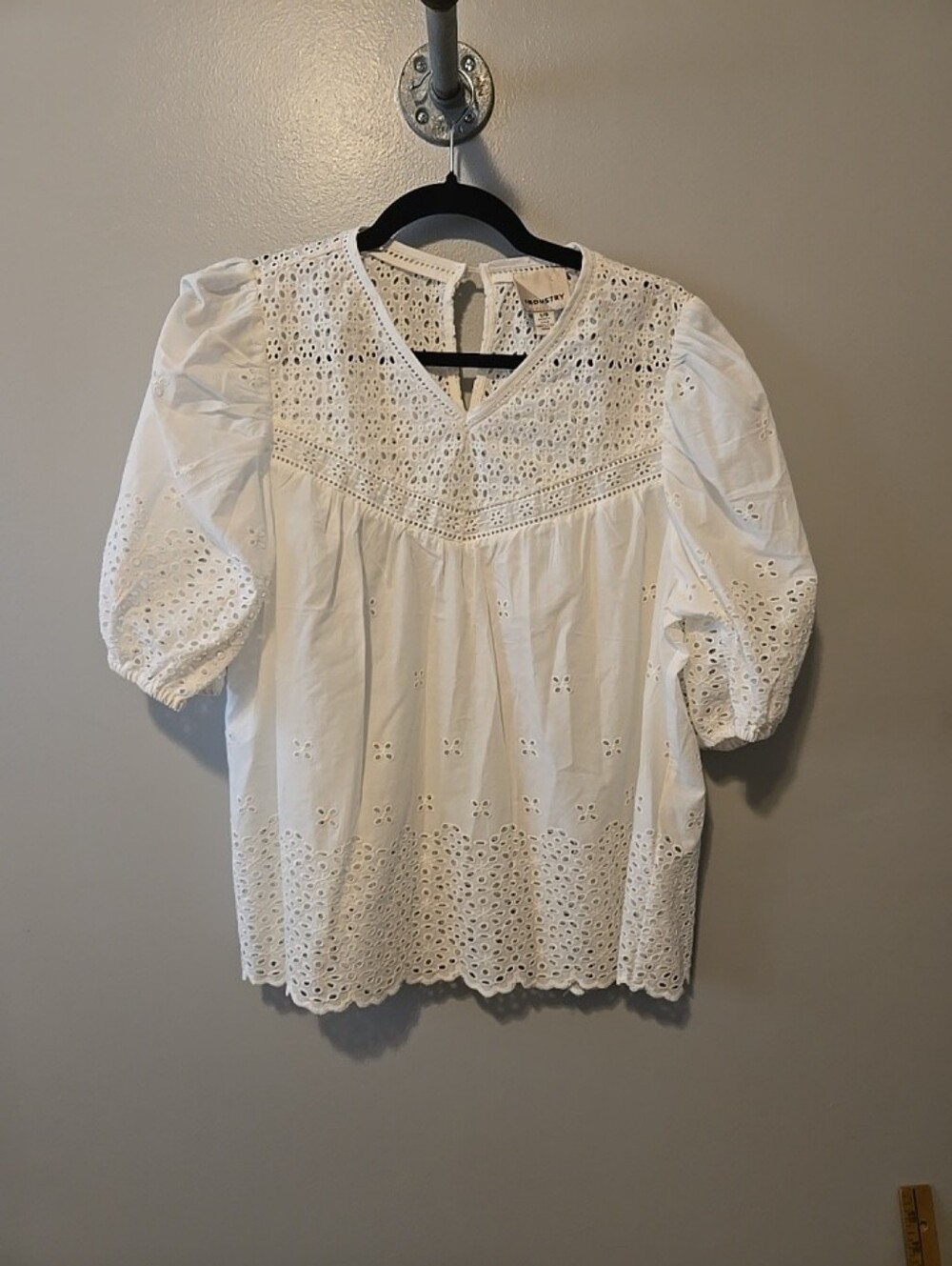 Industry Eyelet Puff Sleeve White Top Blouse Women's  Sz. L